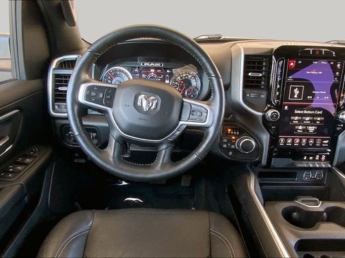 Used 2021 RAM 1500 Big Horn AWD/4WD image 6