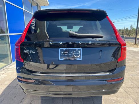 Used 2023 Volvo XC90 B5 Core w/ Protection Package Premier AWD/4WD image 7