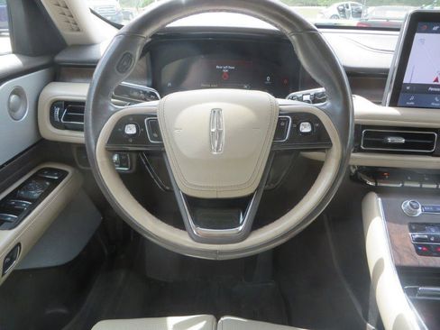 Used 2020 Lincoln Aviator Reserve w/ Equipment Group 202A image 14