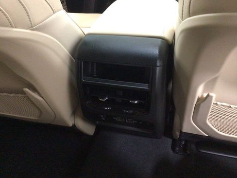 Used 2024 Jeep Grand Cherokee Limited w/ Luxury Tech Group II AWD/4WD image 26
