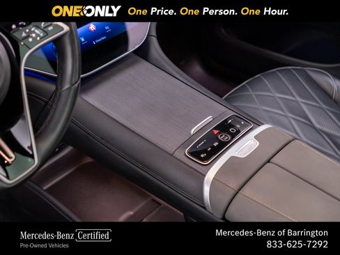 Certified 2023 Mercedes-Benz EQS 580 4MATIC SUV w/ Exclusive Trim Package image 13