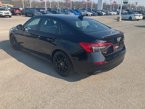 Used 2024 Honda Civic Sport image 5