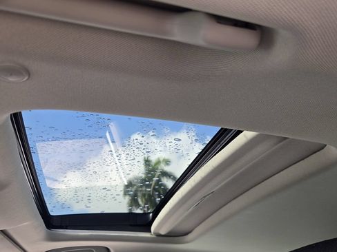 Certified 2025 Honda Accord SE image 18
