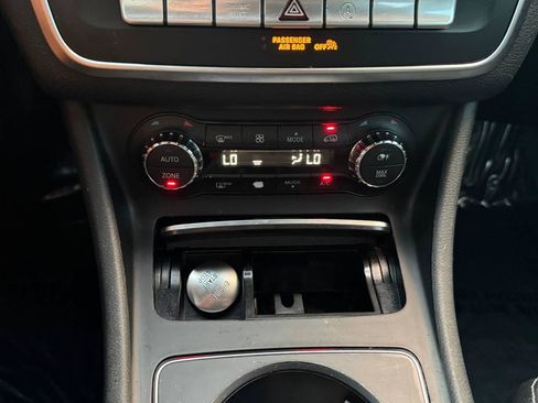 Used 2019 Mercedes-Benz GLA 250 image 48