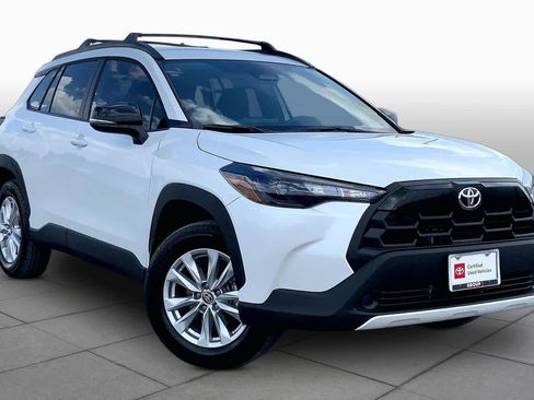 Certified 2026 Toyota Corolla Cross LE FWD image 3