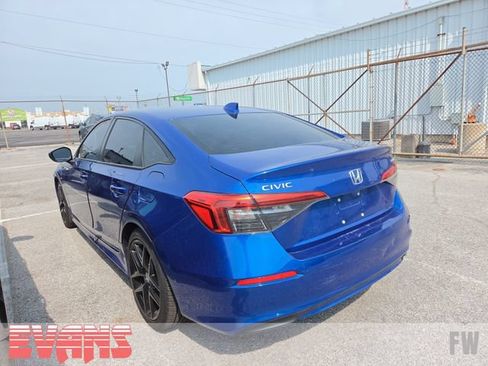 Used 2022 Honda Civic Sport image 3