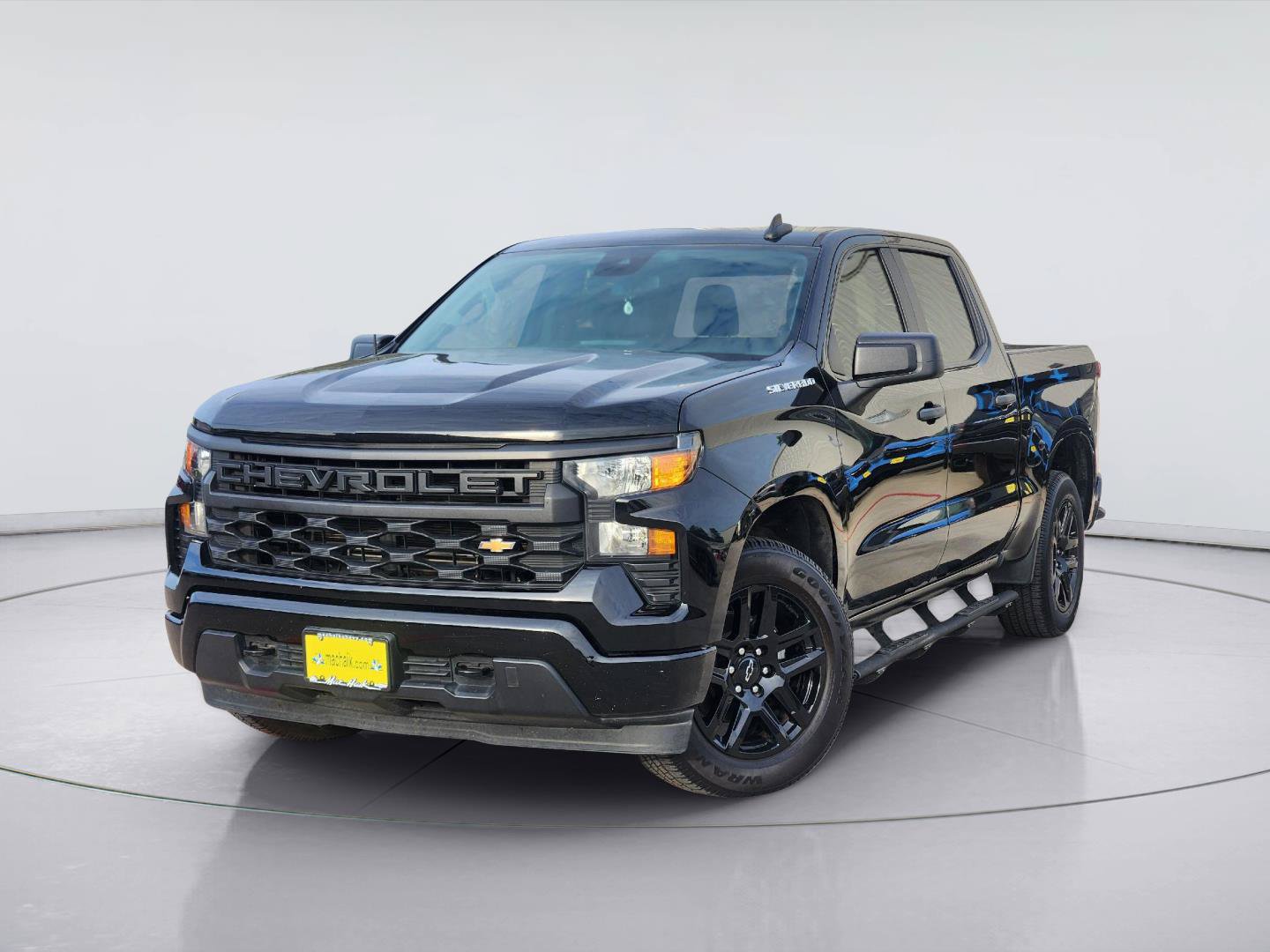 Used 2023 Chevrolet Silverado 1500 Custom RWD image 1