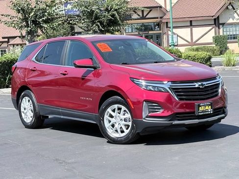 Used 2023 Chevrolet Equinox LT FWD image 2