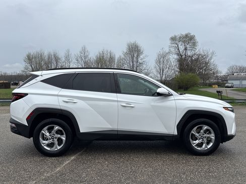 Used 2024 Hyundai Tucson SEL AWD/4WD image 2