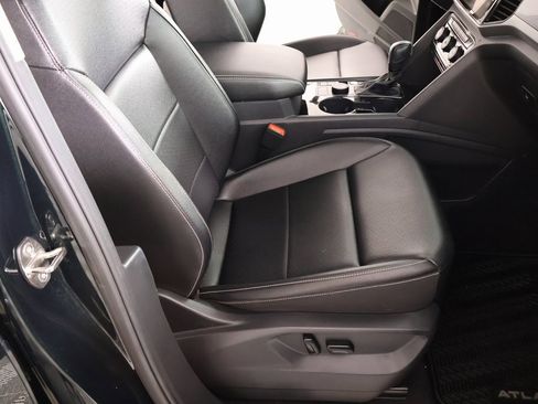 Used 2021 Volkswagen Atlas SEL R-Line image 15