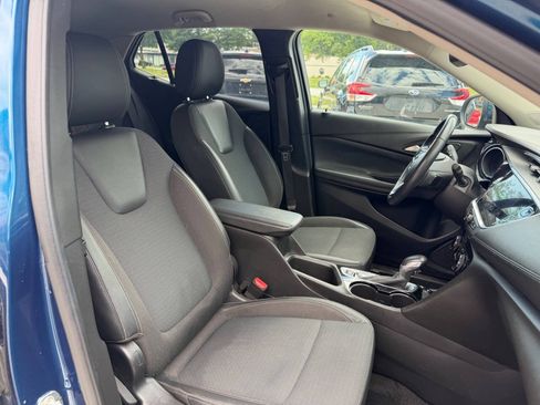 Used 2020 Buick Encore GX Preferred w/ Cold Weather Comfort Package FWD image 9
