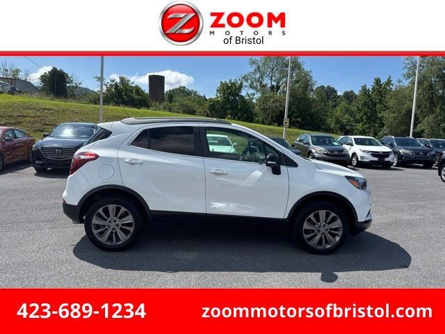 Used 2018 Buick Encore Preferred AWD/4WD image 1