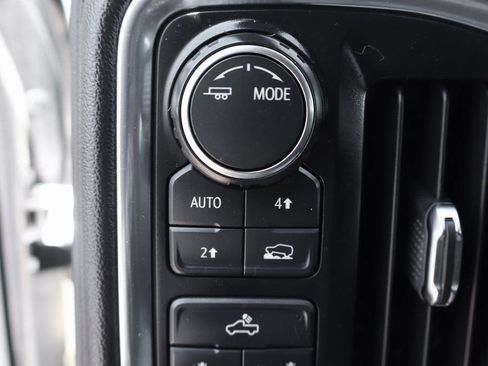 Used 2020 Chevrolet Silverado 1500 LT image 20