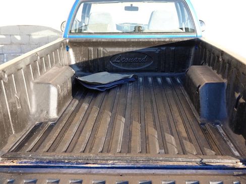 Used 2000 Chevrolet S10 Pickup LS w/ Preferred Equipment Group image 74