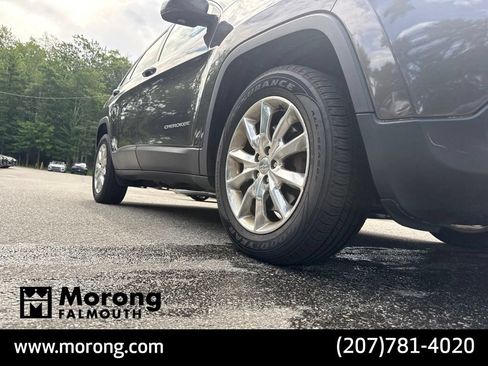 Used 2016 Jeep Cherokee Limited AWD/4WD image 21