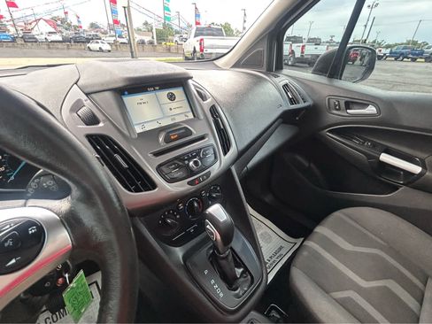 Used 2018 Ford Transit Connect XLT FWD image 27