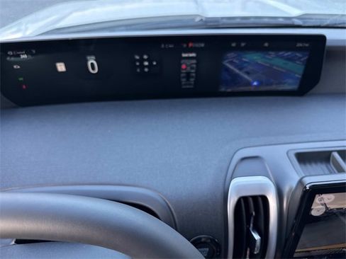 New 2025 Ford Expedition Active image 31