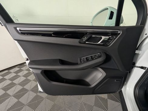 New 2026 Porsche Macan AWD/4WD image 25