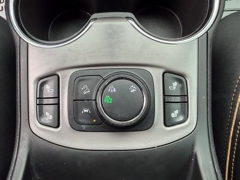 Used 2024 GMC Terrain AT4 w/ Infotainment Package II image 15