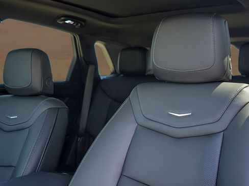 New 2026 Cadillac XT5 Sportv w/ LPO, Onyx Lite Package image 11