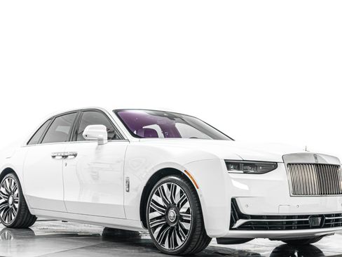 Used 2026 Rolls-Royce Ghost AWD/4WD image 36