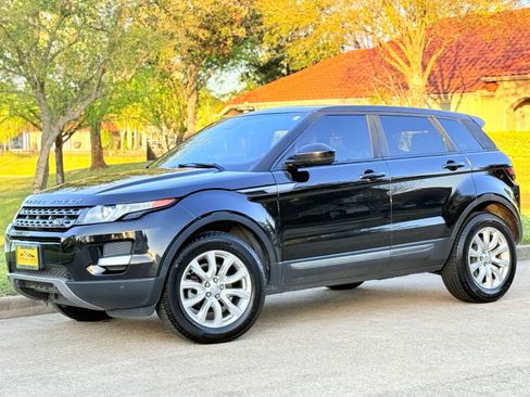 Used 2015 Land Rover Range Rover Evoque Pure image 3