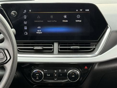 Certified 2025 Chevrolet Trax LT image 16