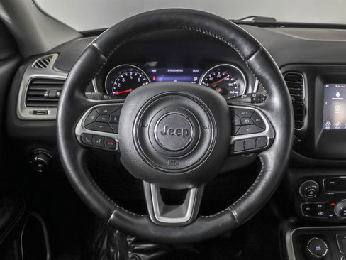 Used 2018 Jeep Compass Latitude w/ Popular Equipment Group image 26