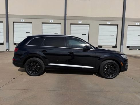 Used 2019 Audi Q7 3.0T Prestige w/ Prestige Package image 3