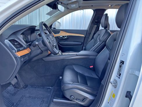 Used 2021 Volvo XC90 T8 Inscription Expression w/ Protection Package Premier AWD/4WD image 16