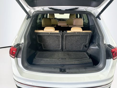 Used 2022 Volkswagen Tiguan SE R-Line FWD image 27