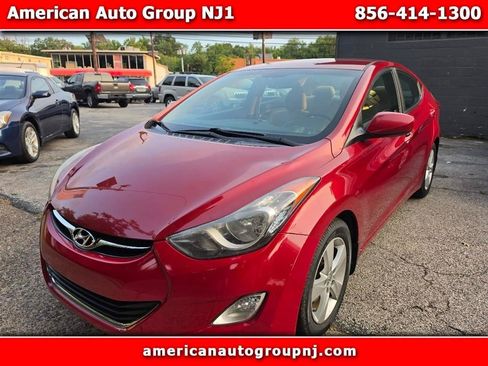 Used 2012 Hyundai Elantra GLS w/ Preferred Pkg 3 FWD image 2