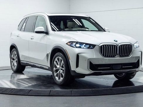 New 2026 BMW X5 xDrive40i w/ Climate Comfort Package image 5