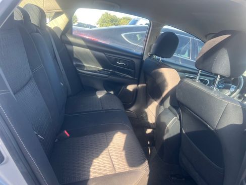 Used 2016 Nissan Altima 2.5 S w/ Power Driver Seat Package FWD image 16