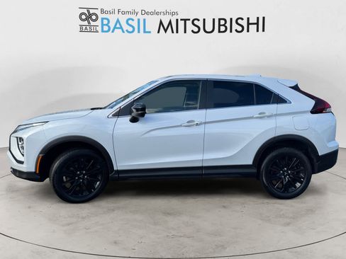 Used 2024 Mitsubishi Eclipse Cross LE image 2
