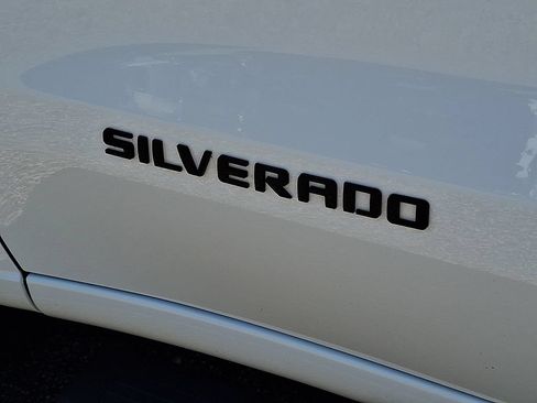 Used 2023 Chevrolet Silverado 1500 Custom AWD/4WD image 28