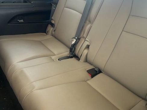 Used 2017 Honda Pilot Touring image 28