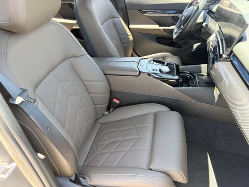 Used 2024 BMW i5 M60 w/ Premium Package AWD/4WD image 13