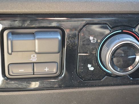 Used 2022 Chevrolet Silverado 1500 RST image 19