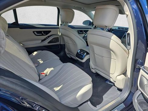 Used 2022 Mercedes-Benz S 580 4MATIC Sedan image 11