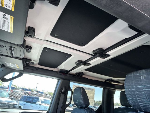 New 2026 Ford Bronco Heritage Edition AWD/4WD image 18