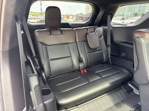 Certified 2020 Ford Explorer Platinum w/ Premium Technology Package AWD/4WD image 33