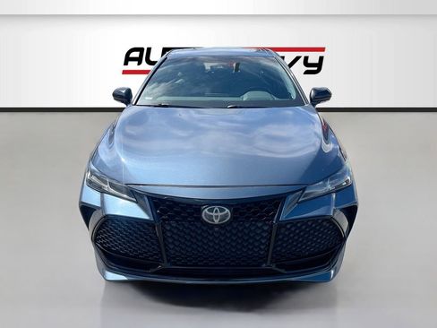 Used 2019 Toyota Avalon Touring w/ Advanced Safety Package image 2