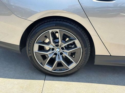 Certified 2026 BMW 530i xDrive w/ Premium Package image 8