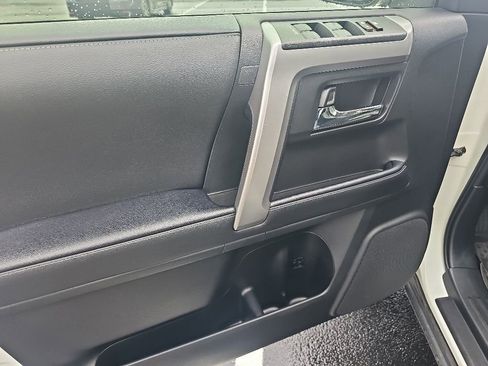 Used 2023 Toyota 4Runner SR5 Premium w/ Moonroof Package RWD image 10