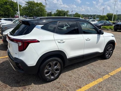 Used 2024 Kia Seltos S AWD/4WD image 3