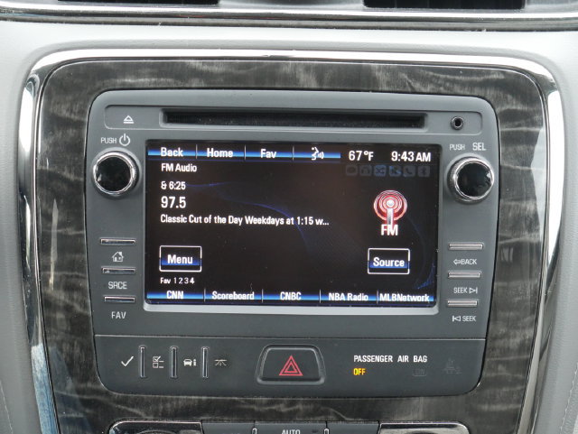 Used 2014 Buick Enclave Leather FWD image 4