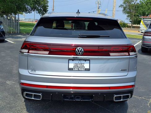 Used 2024 Volkswagen Atlas Cross Sport SEL Premium R-Line AWD/4WD image 21