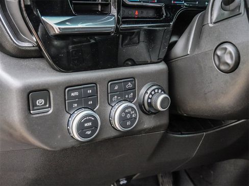 Used 2023 GMC Sierra 1500 SLT w/ SLT Convenience Package image 32