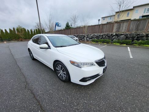 Used 2017 Acura TLX image 1